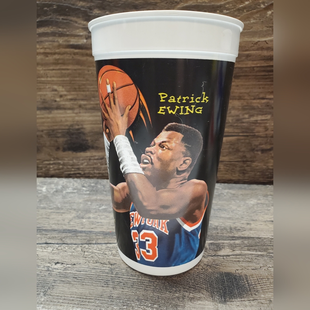 1995 Patrick Ewing Yosemite Sam McDonalds NBA Looney Tunes All-Star Showdown Cup